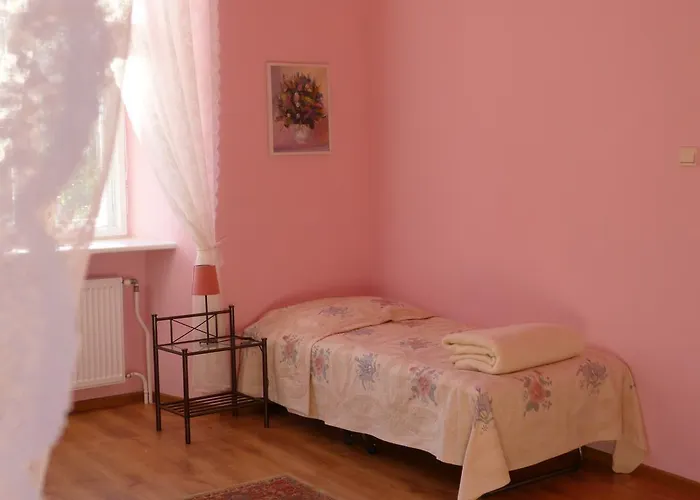 Palac مزرعة للإقامة Jastrowiec